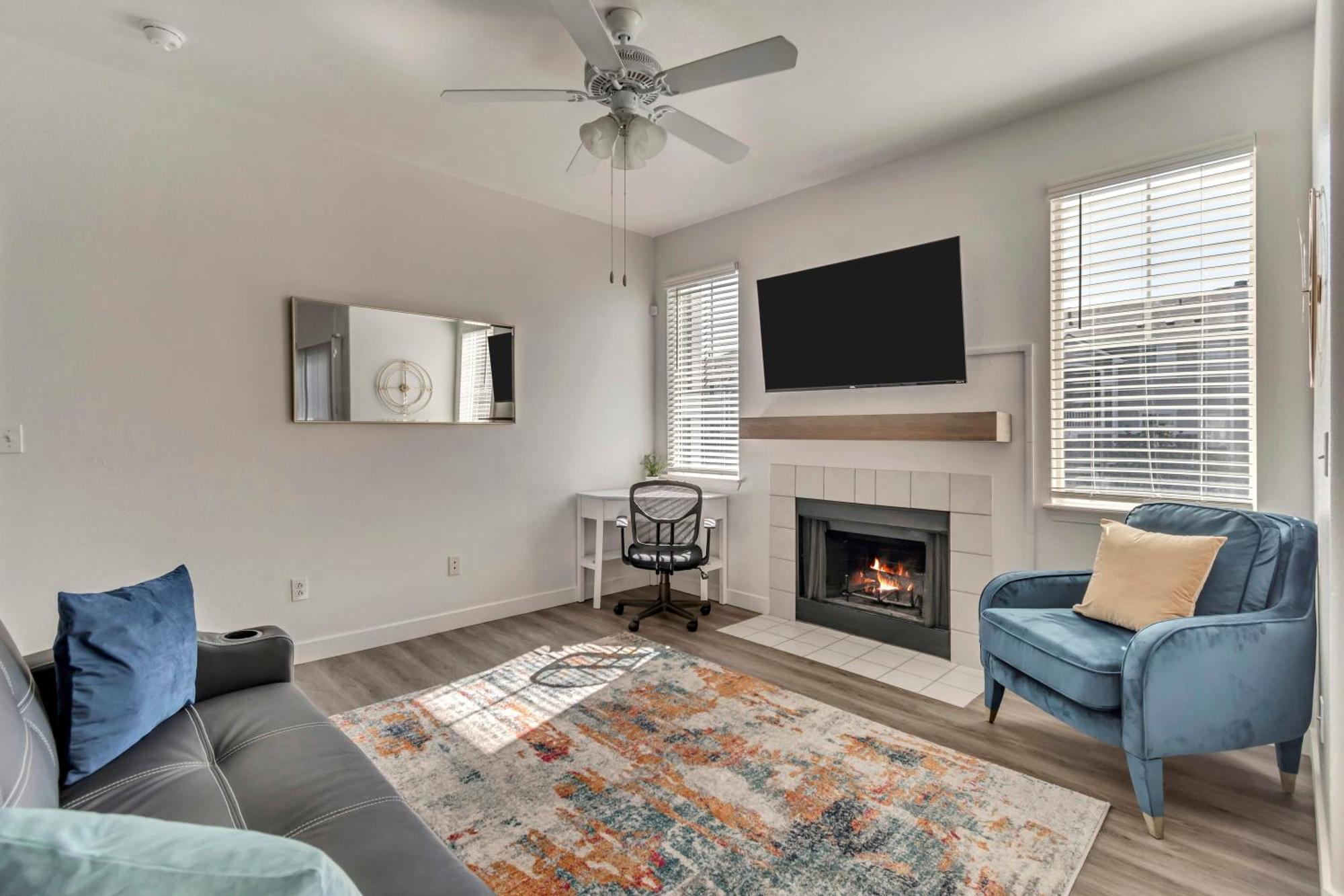 Quality Apt Fast Wifi And Desk Davis Conference Center Apartment Clearfield Exterior photo