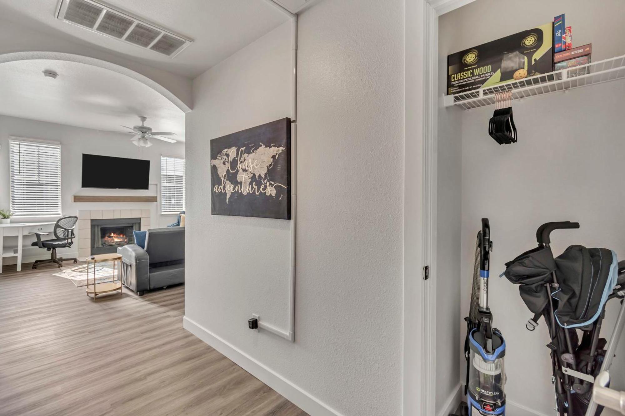 Quality Apt Fast Wifi And Desk Davis Conference Center Apartment Clearfield Exterior photo